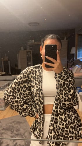 Customer photo review of Leo Midi Waffle Bluse - Grau