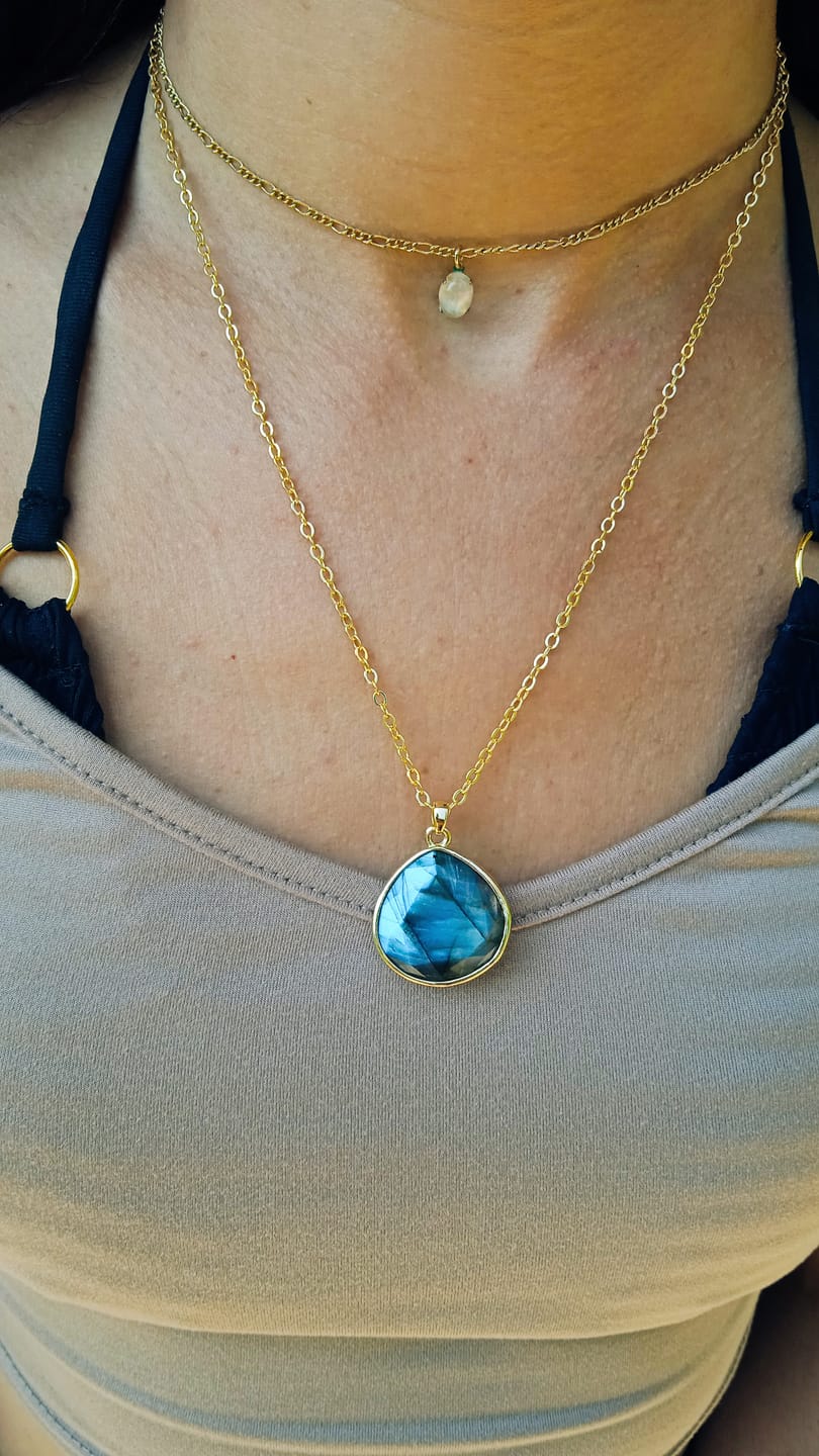 Customer photo review of Collier Labradorite Femme