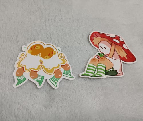 Customer photo review of Cute Ghost Stickers! : V6