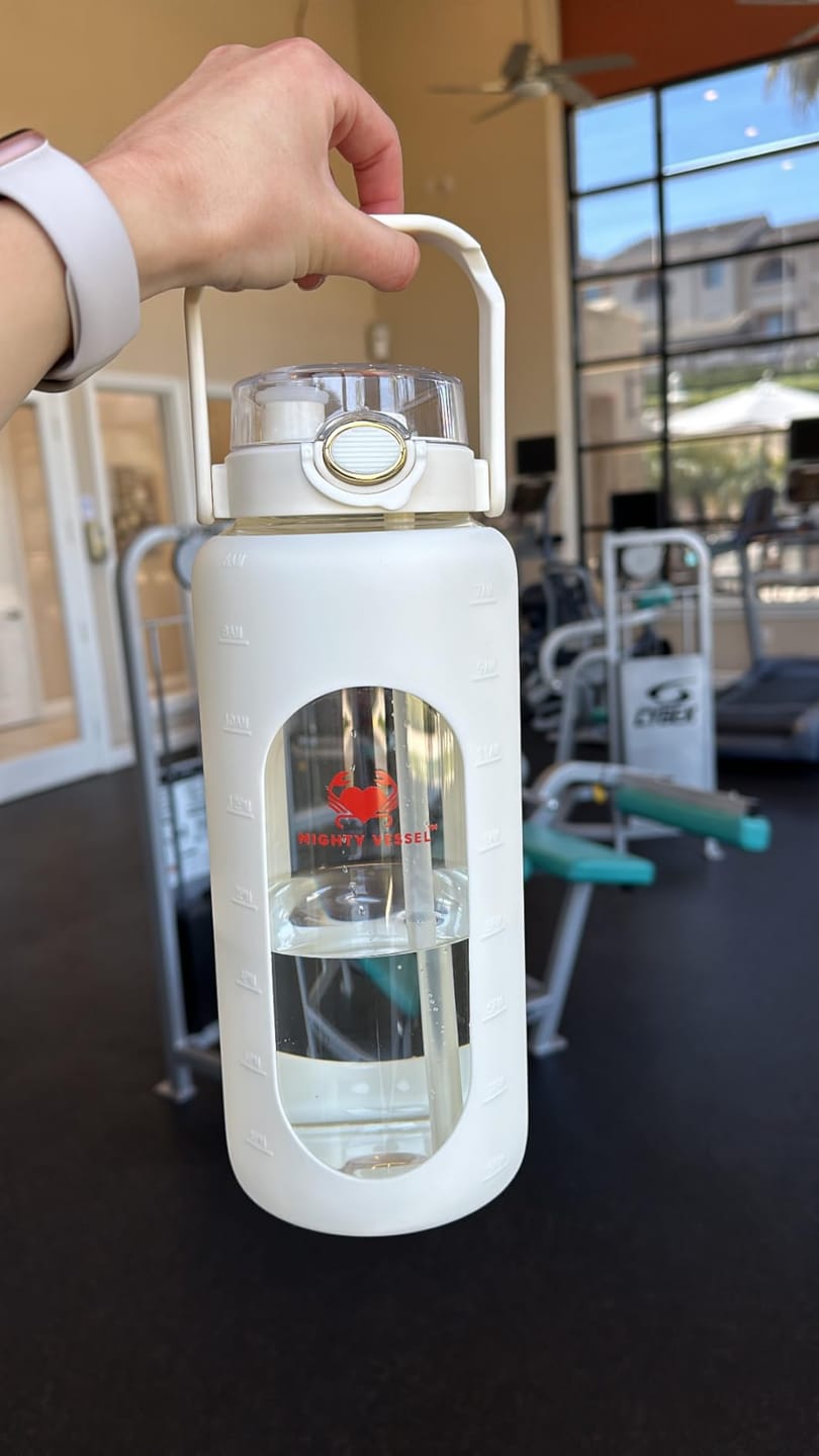 Customer photo review of MIGHTY VESSEL™ SHATTER-RESISTANT GLASS WATER BOTTLE | 64 OZ
