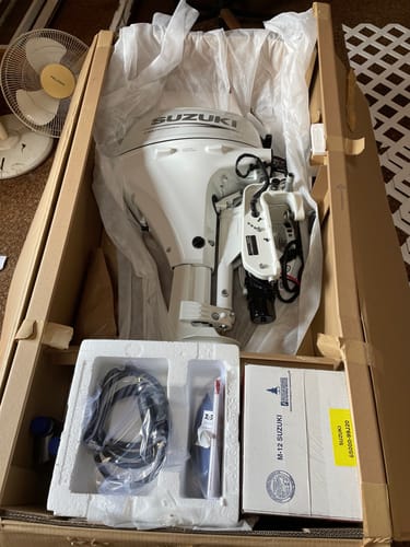 Customer photo review of Suzuki 9.9 HP Outboard Motor - Model DF9.9BTHLW5