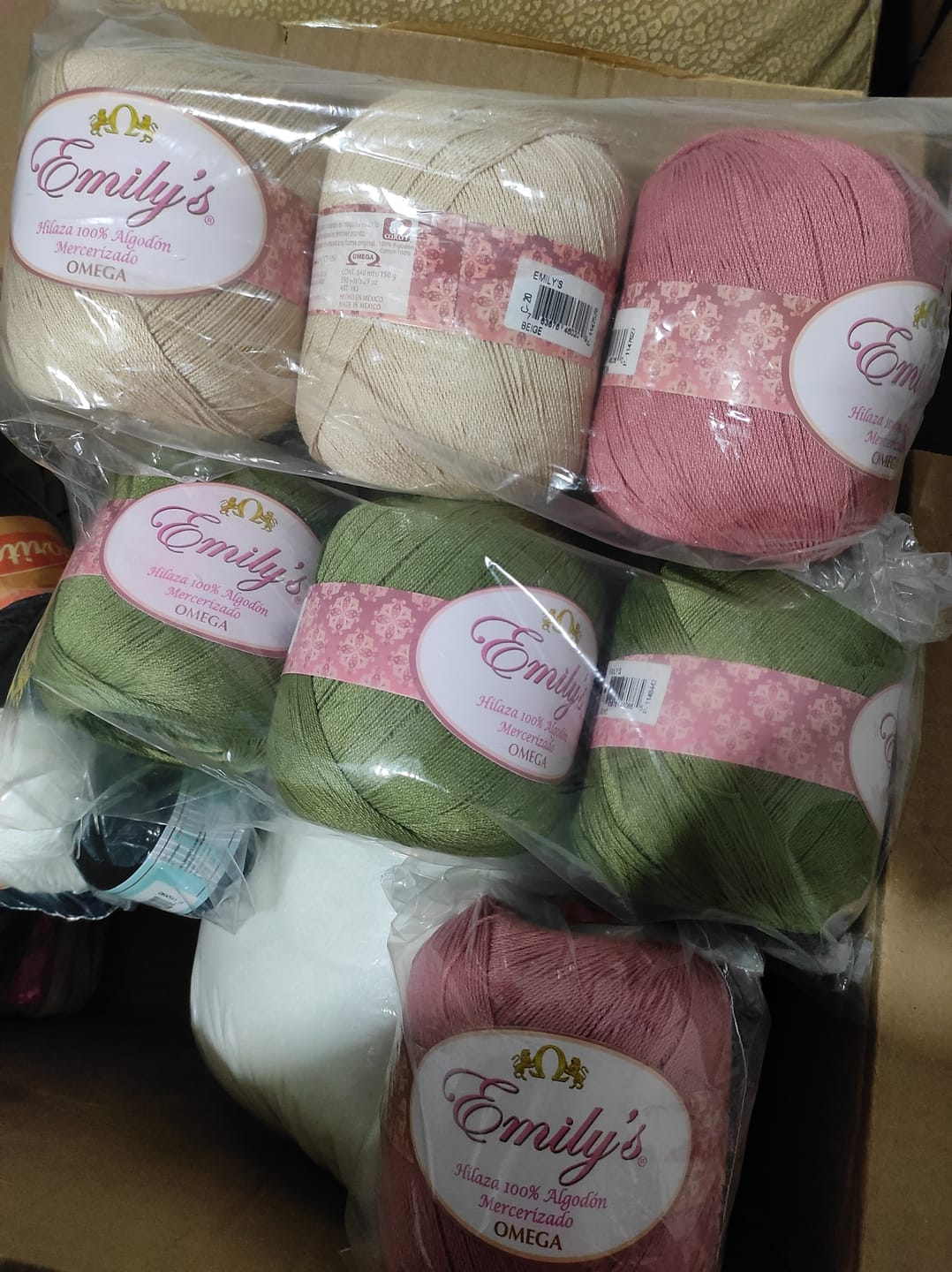 Customer photo review of Hilaza Emily´s marca Omega, MADEJA de 150g  ⭐