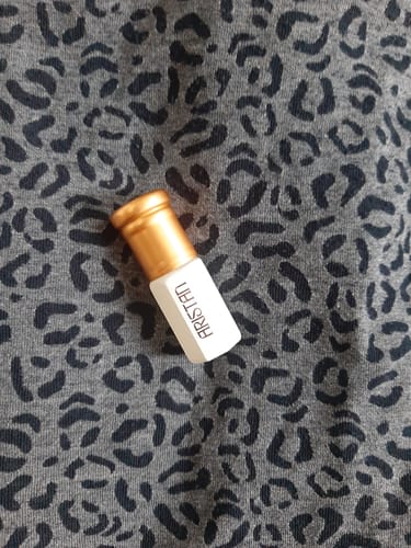 Customer photo review of Dubai