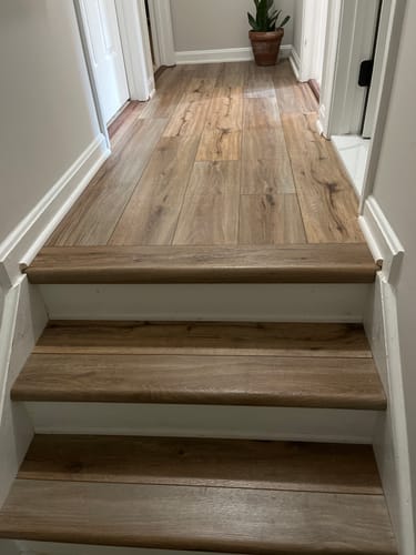 Customer photo review of Burbank Oak Stair Tread