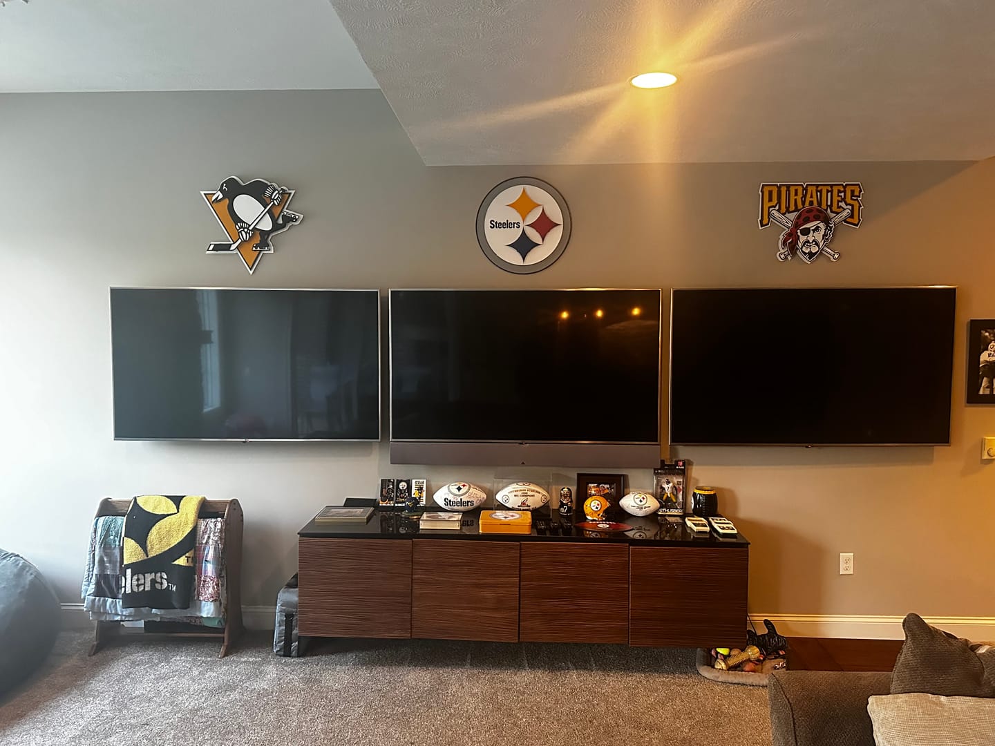 Customer photo review of Pittsburgh Pirates "1997" 3D Vintage Metal Wall Art