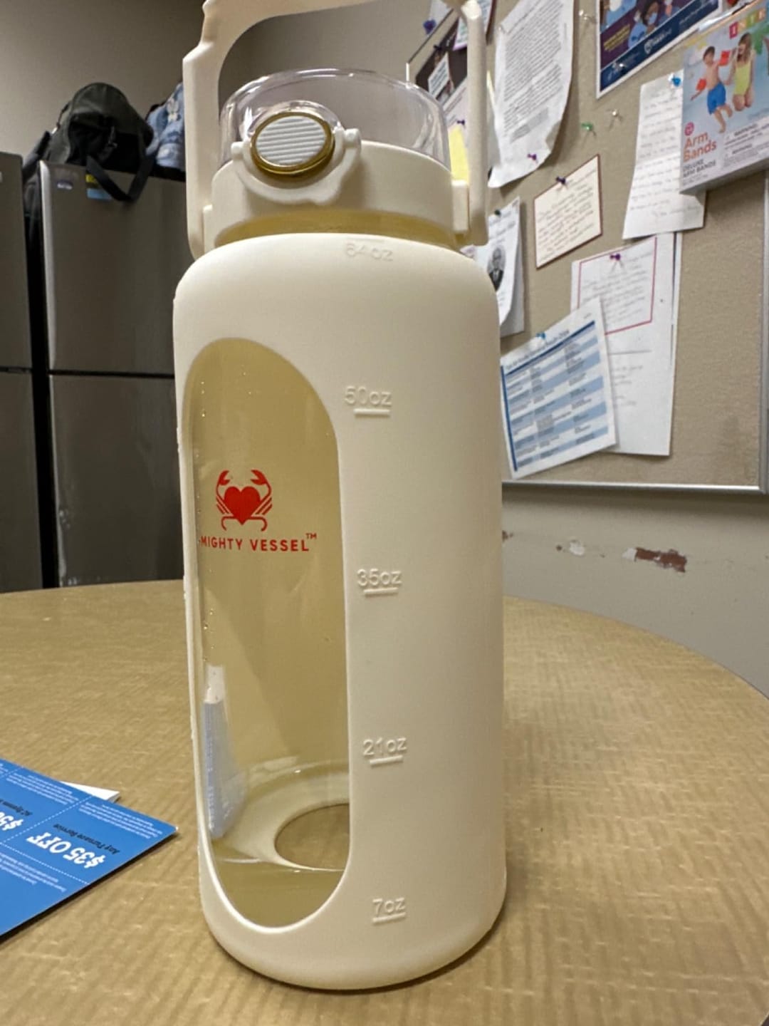 Customer photo review of MIGHTY VESSEL™ SHATTER-RESISTANT GLASS WATER BOTTLE | 64 OZ