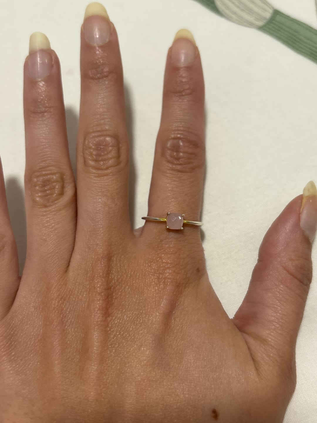 Customer photo review of Anillo Cuarzo Rosa | Amor - Sensibilidad