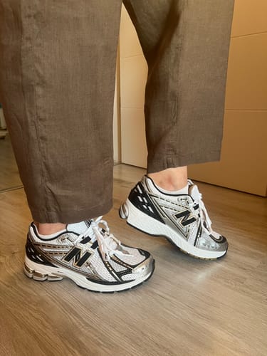 Customer photo review of New Balance 1906R Metallic Silver/Metallic Gold M1906RA