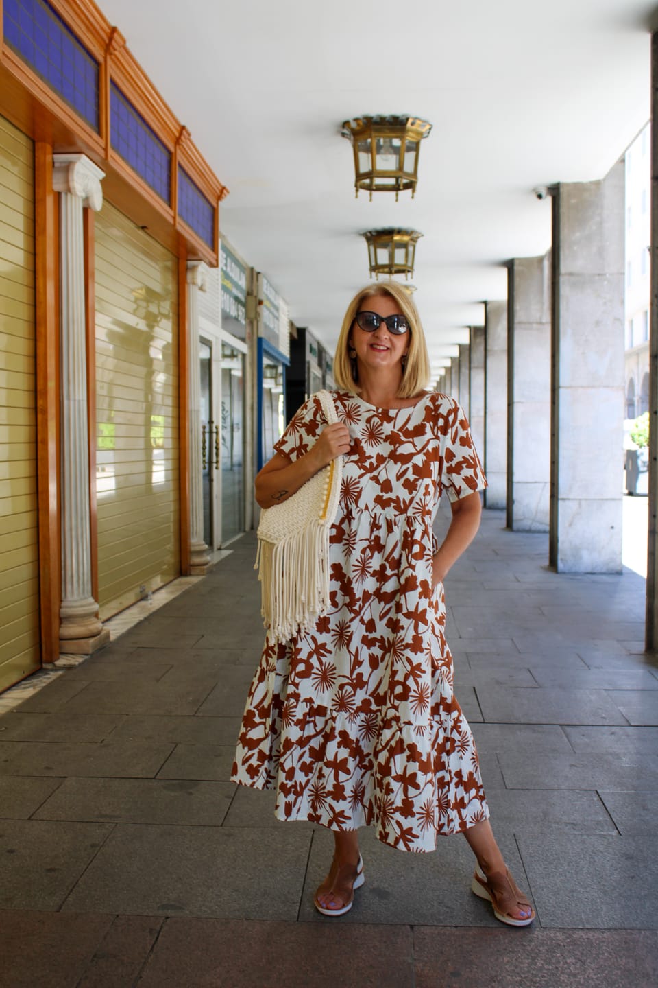 Customer photo review of Plus Size 100% Cotton Women O-neck Floral Dress