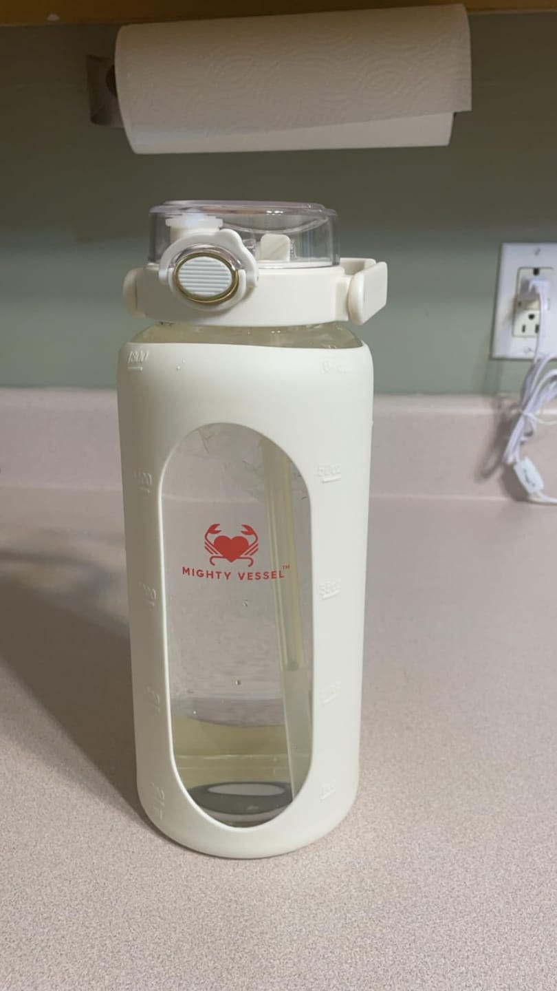 Customer photo review of MIGHTY VESSEL™ SHATTER-RESISTANT GLASS WATER BOTTLE | 64 OZ