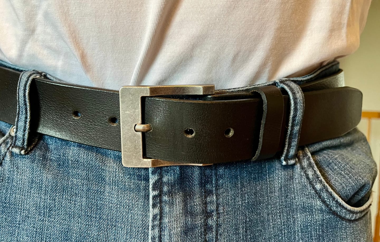 Customer photo review of THE Wildlife Belt Buckle - Square Raised Edge Buckle - 40 mm/ 1.6"