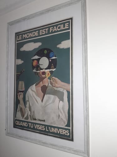 Customer photo review of Le monde est facile quand tu vises l'univers