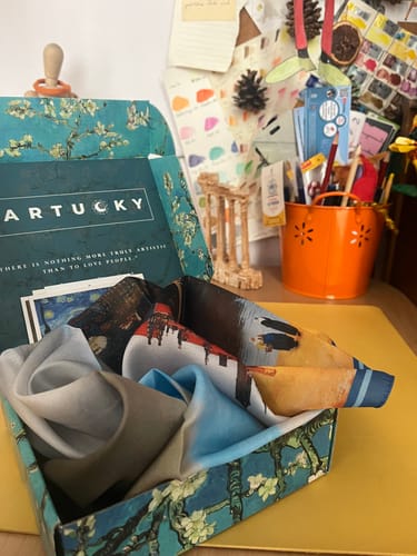 Customer photo review of Johannes Vermeer View of Delft Fular
