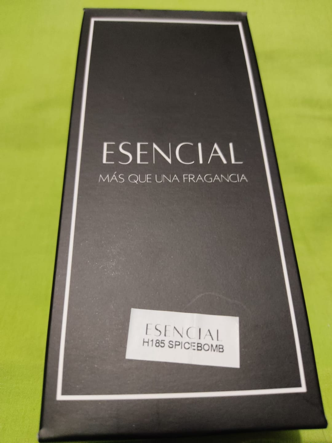 Customer photo review of H185 Inspirado en: Spicebomb - Viktor & Rolf