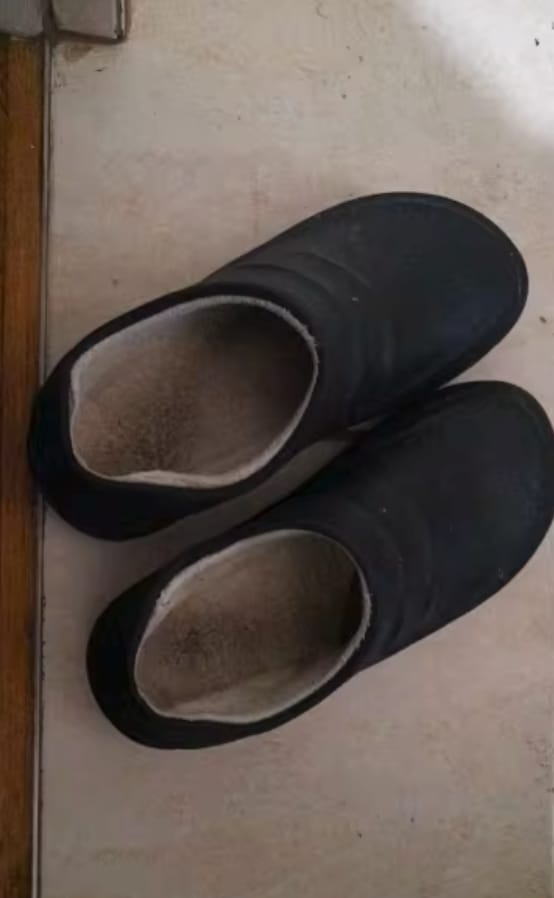 Customer photo review of Torrey Fuzzy - Healthy & Non-Slip Comfort Clogs