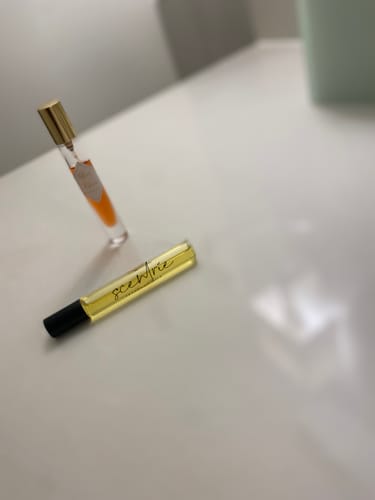 Customer photo review of Inspired by Kilian Love, Don't Be Shy