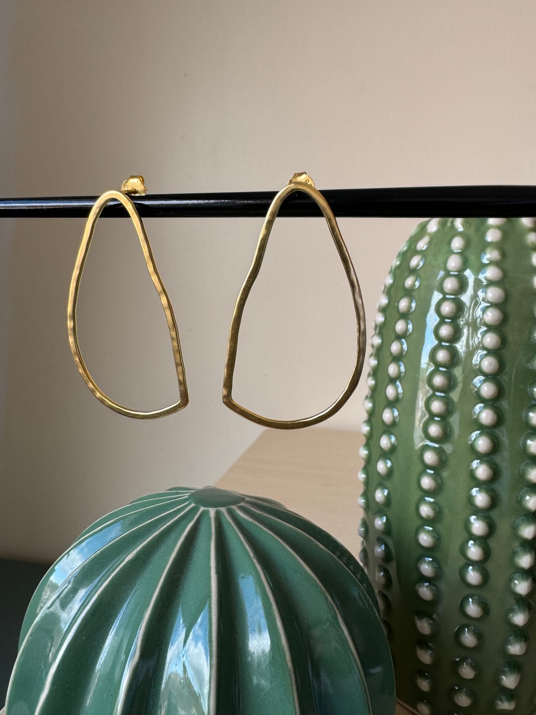 Customer photo review of 'Delilah' Oval Drop Earring