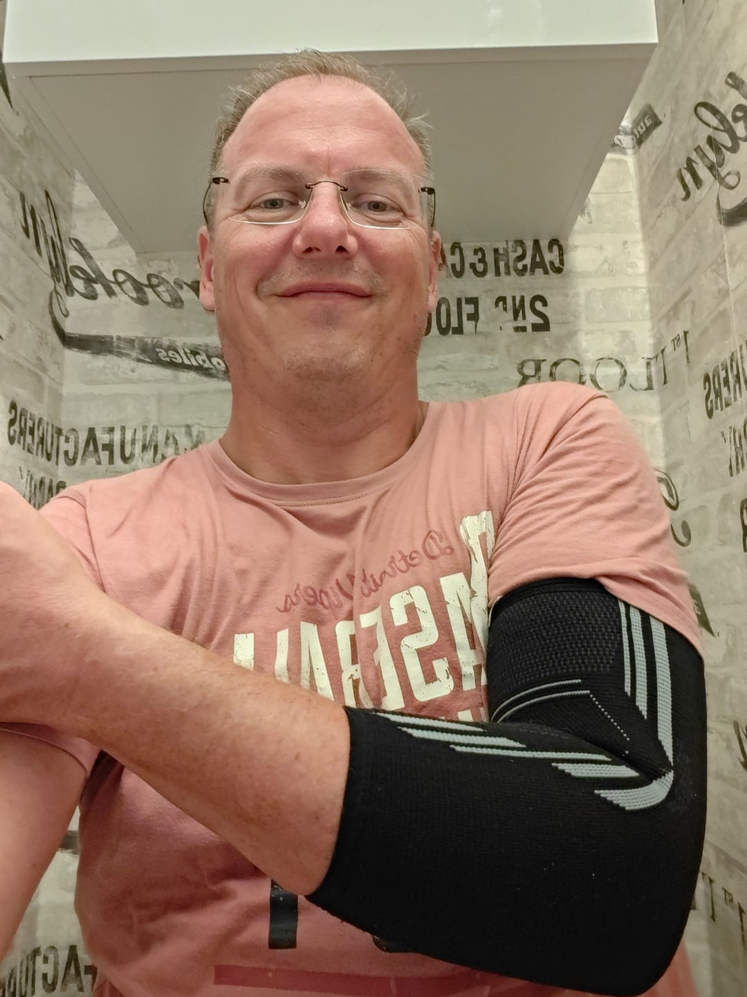 Customer photo review of Maintiens de Compression pour Coudes