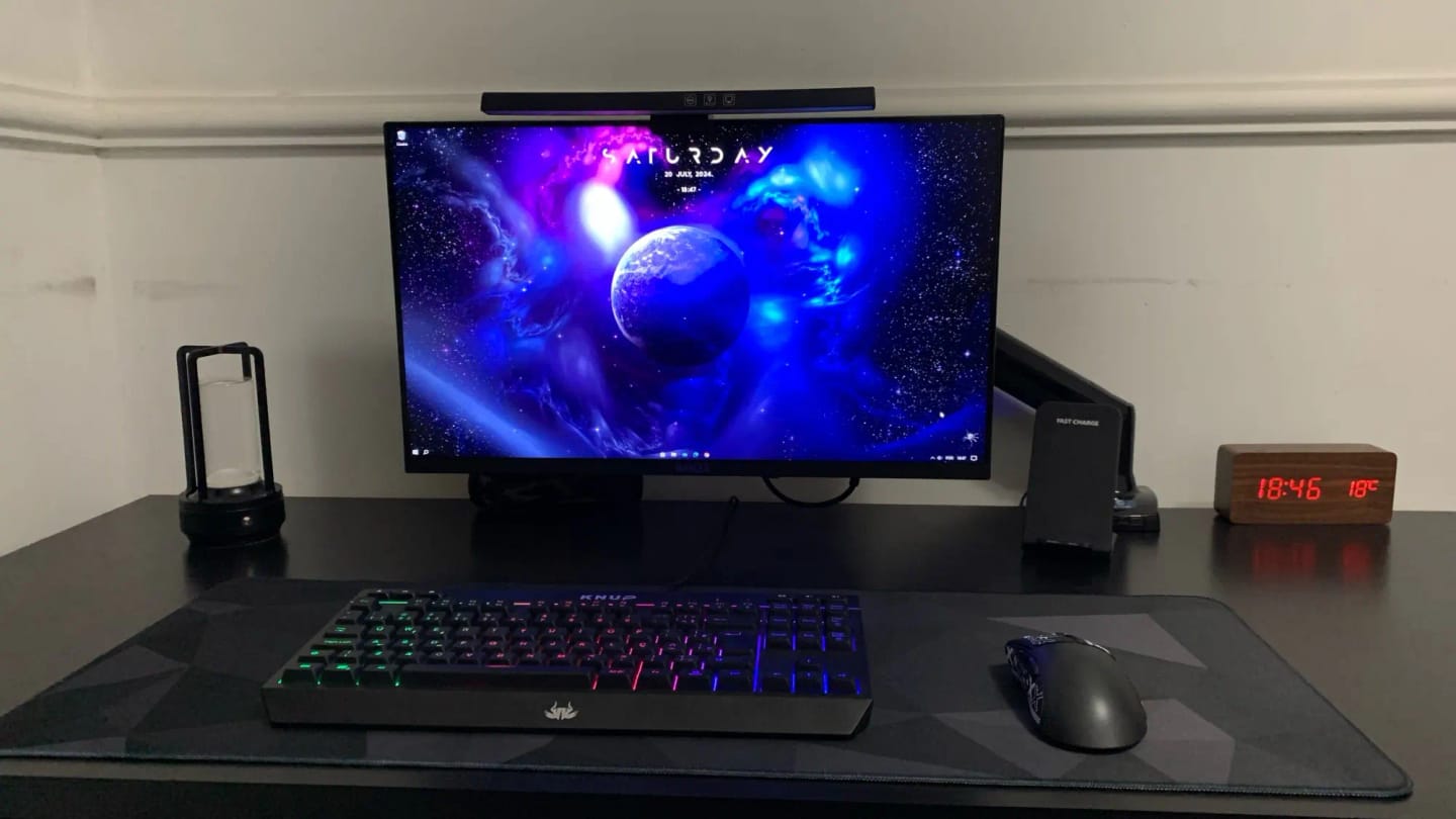 Customer photo review of Modern Cordless Metal Nordic Desk & Table Lamp - Cordless, Rechargeable, LED with Touch Control & Dimming Feature, Suitable for Bedroom, Home, Outdoor - Ideal Night Light for Restaurant and Home Usage
