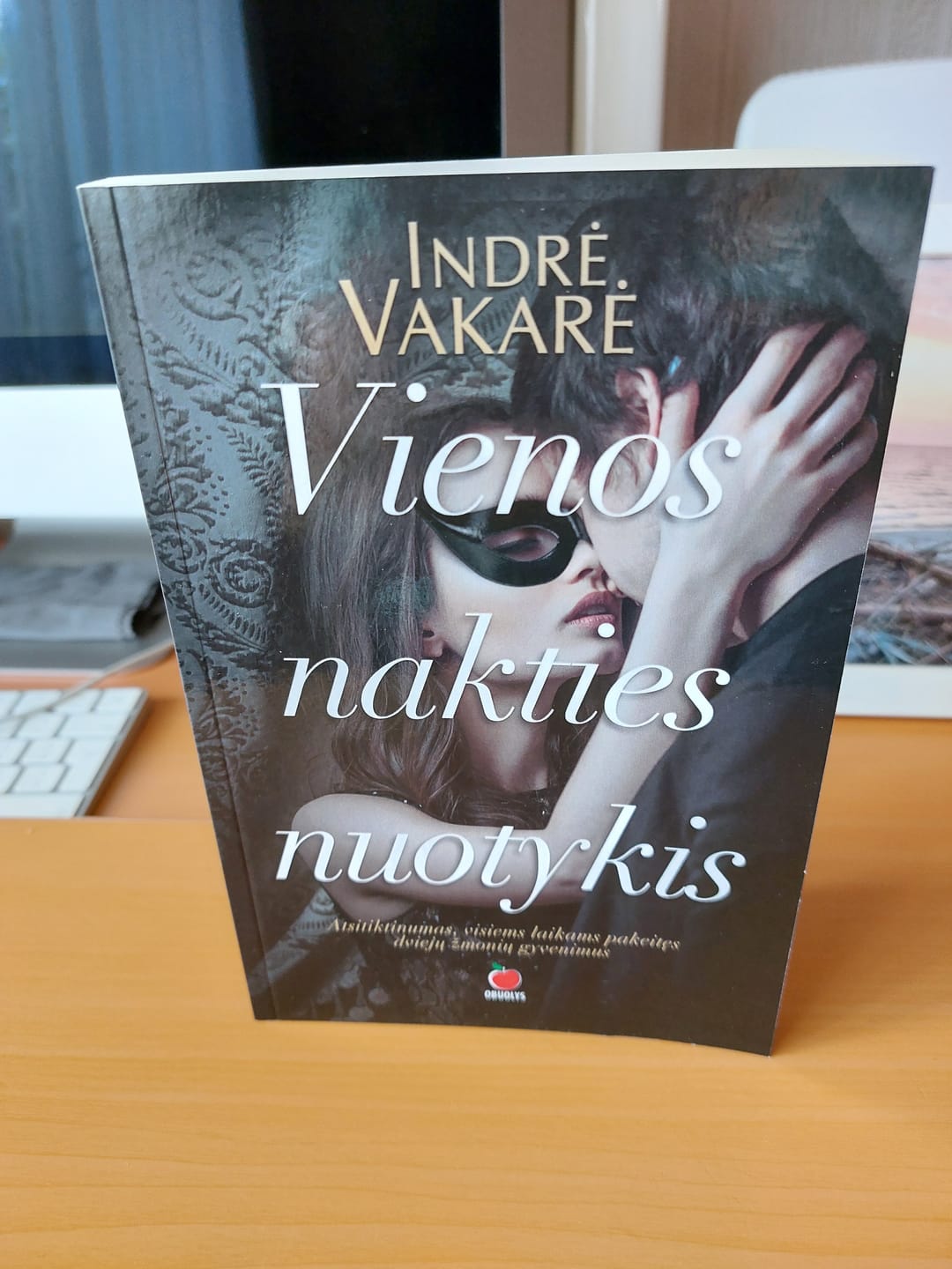 Customer photo review of Vienos nakties nuotykis – bet likimas suveda juos dar kartą