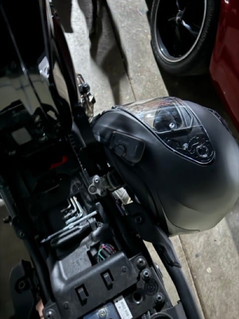 Customer photo review of XSR700 Helmet Hook (lock) 2016+