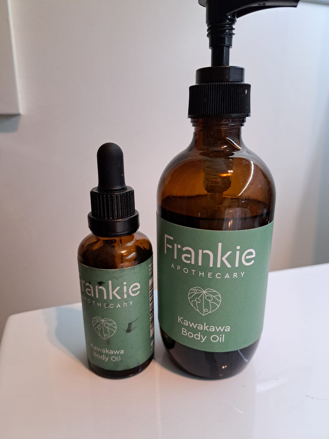 Customer photo review of Kawakawa Body Oil