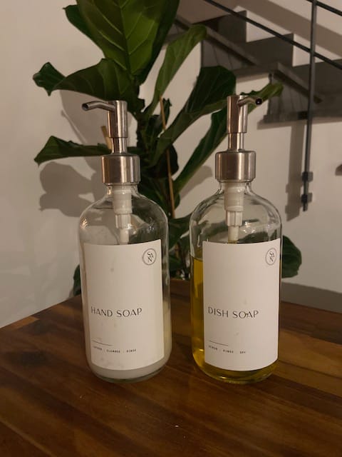 Customer photo review of Luxury Body Wash, Shampoo and Conditioner Dispenser Set - So At Nature