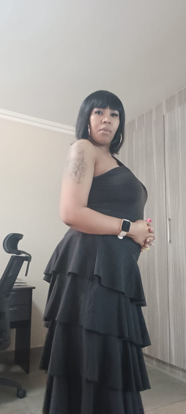 Customer photo review of NALEDI - Brazilian Fringe Bob