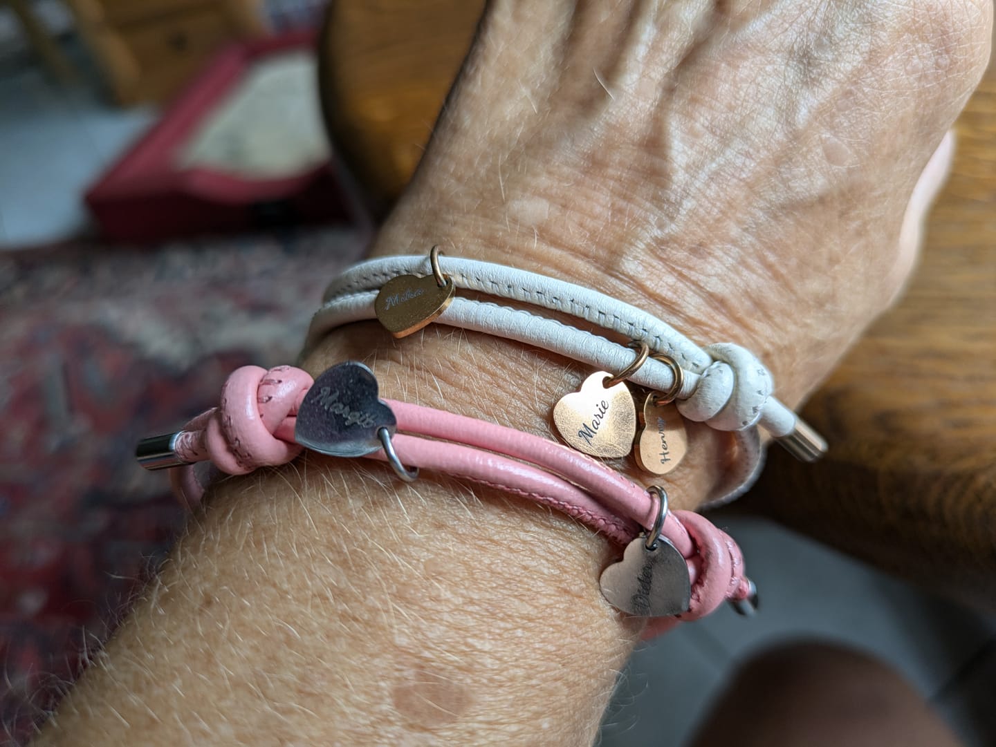 Customer photo review of Meine Liebsten - Familien-Lederarmband
