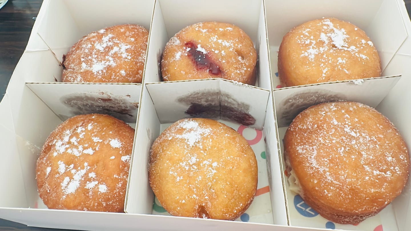 Customer photo review of The Filled Box