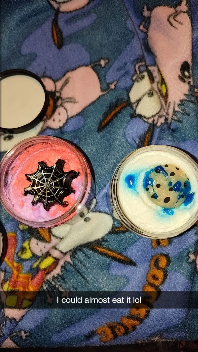 Customer photo review of Sugar Spun Webs Sugar Scrub