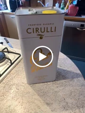 Customer video review of 1 lattina di olio extravergine di oliva • 5 Litri