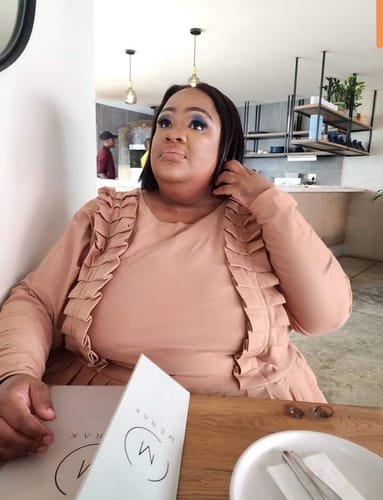 Vuyolwethu K. review of Vietnamese SDD Bone Straight Natural Colour image 1 out of 1