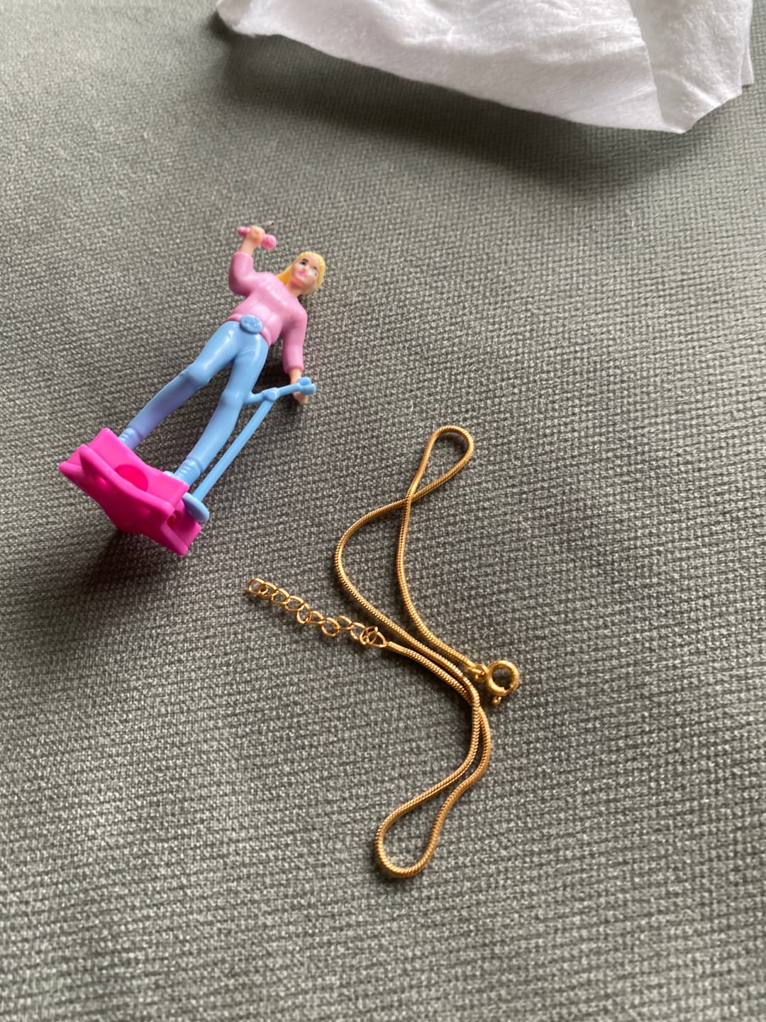 Customer photo review of Snake Chain Anklet