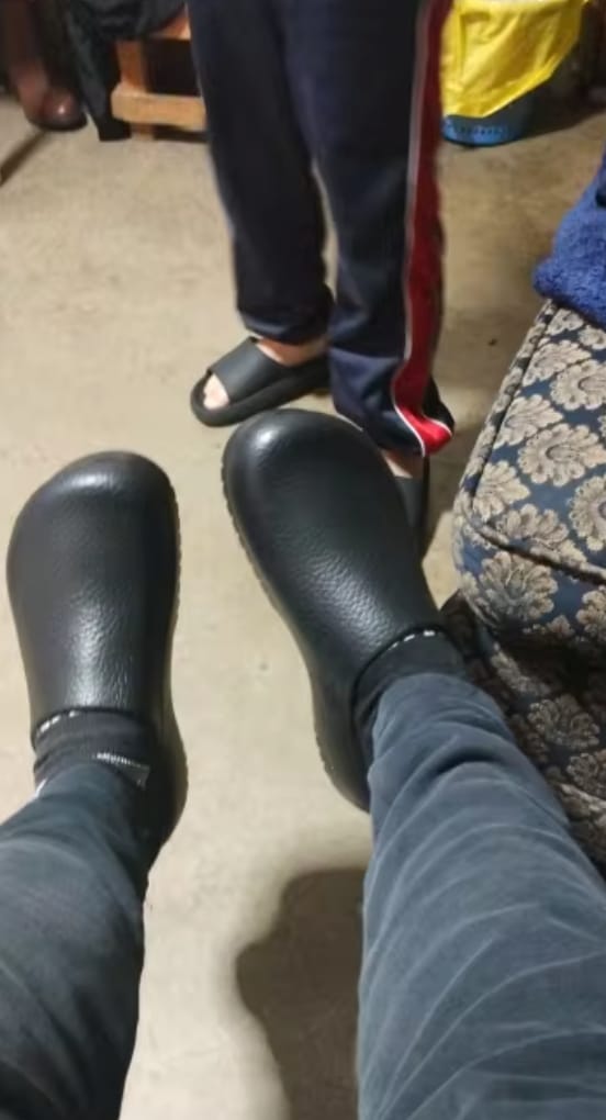 Customer photo review of Elson - Healthy & Non-Slip Comfort Clog Mules