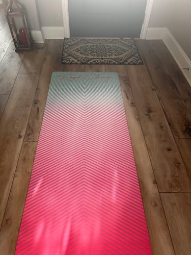 Customer photo review of LIMITED EDITION Royal Change Gradient Yoga Mat | 5MM