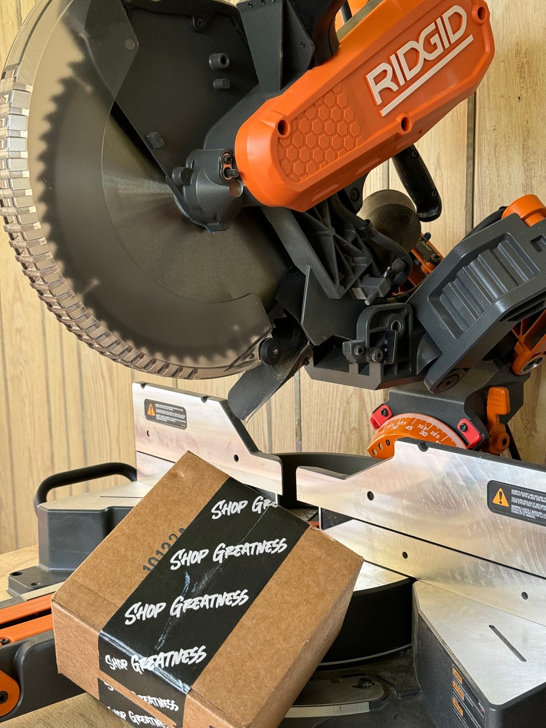 Customer photo review of Ridgid & Delta Cruzer 12” Miter Saw Dust Collection