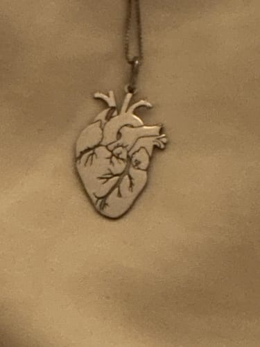 Customer photo review of Collana Cuore Anatomico