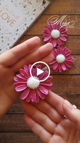 Customer video review of Colorante líquido para velas MAGENTA