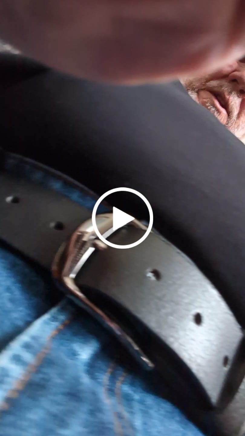 Customer video review of THE Wildlife Belt Buckle - Square Raised Edge Buckle - 40 mm/ 1.6"