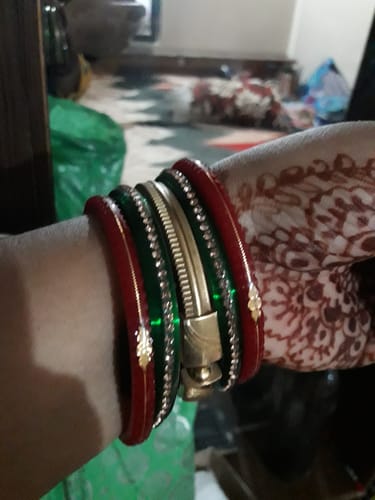 Customer photo review of Divya Shringar Red - A decent Charm