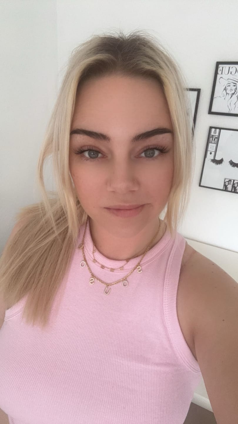 Customer photo review of Namenskette | 18K vergoldet