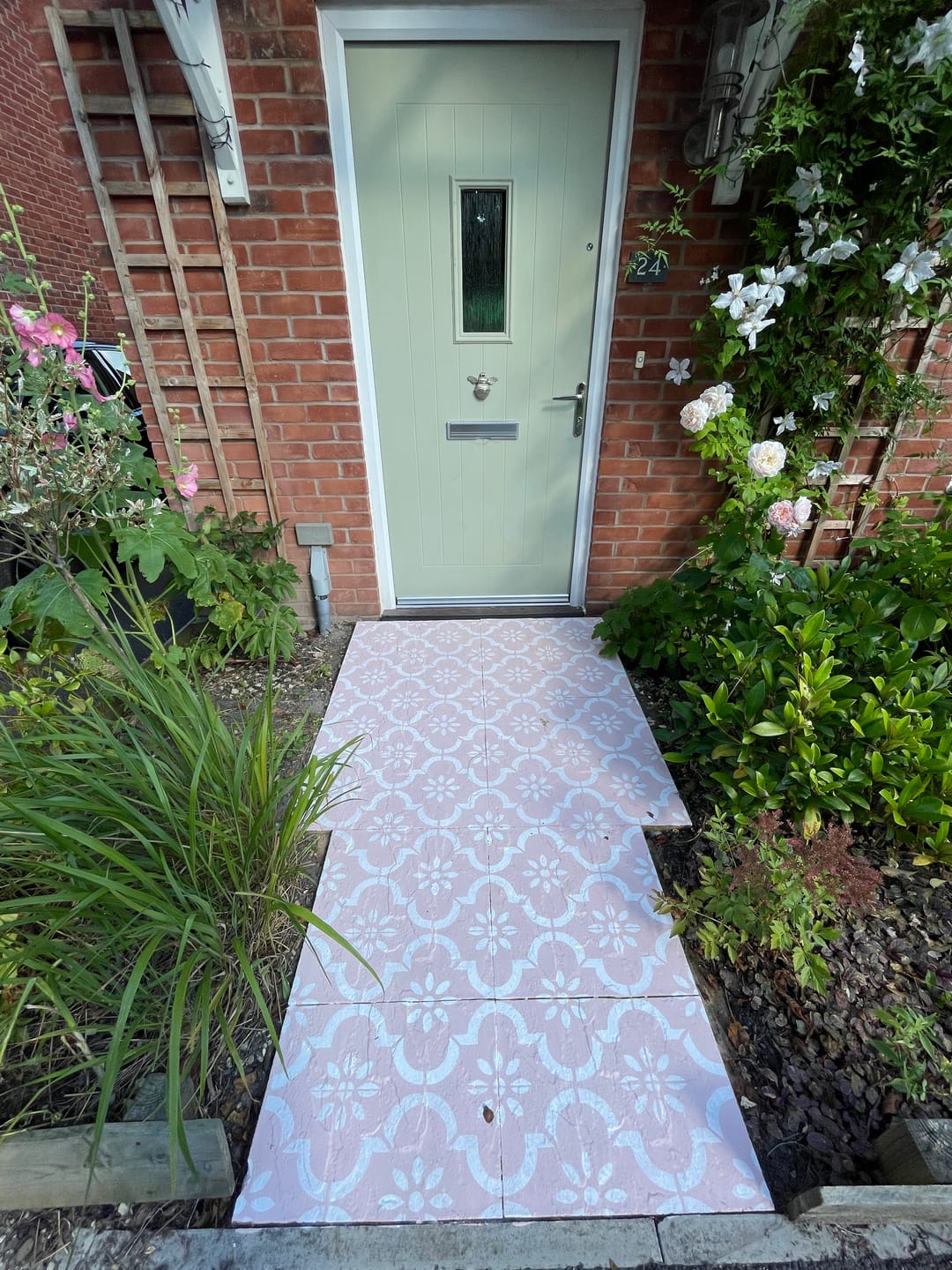 Customer photo review of Jannah Patio Stencil - Square Slabs