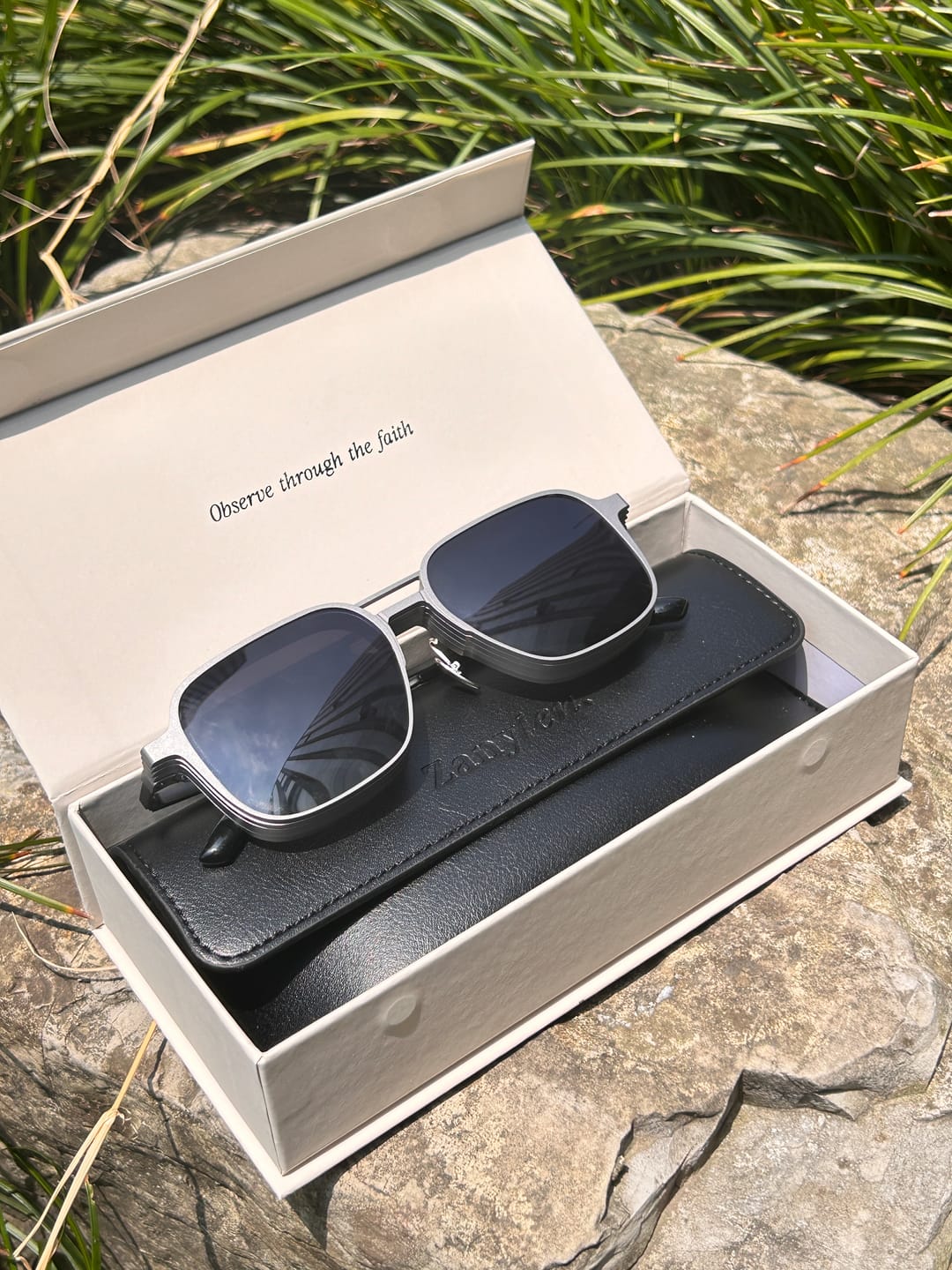 Customer photo review of Arnold | Magnetic Clip-on Glasses | ZanyLen New Arrival 2024