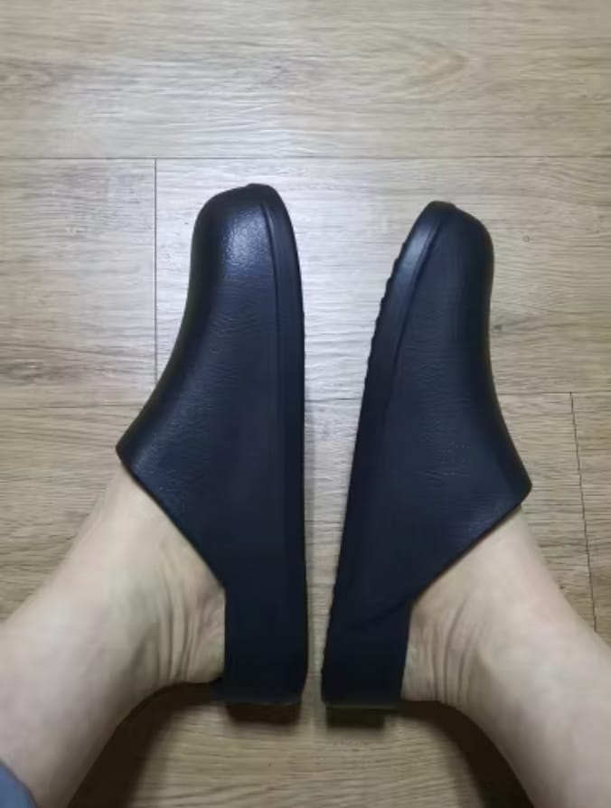 Customer photo review of Caldera - Healthy & Non-Slip Comfort Clogs