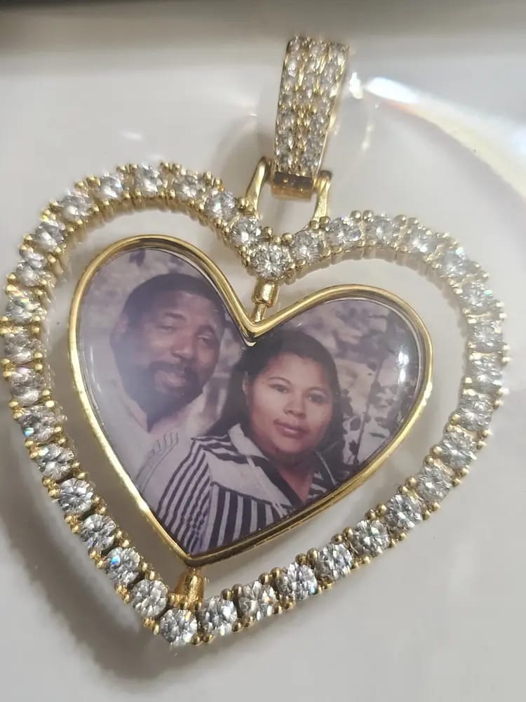 Customer photo review of 3D SPINNING 2-FACED HEART CUSTOM PICTURE PENDANT