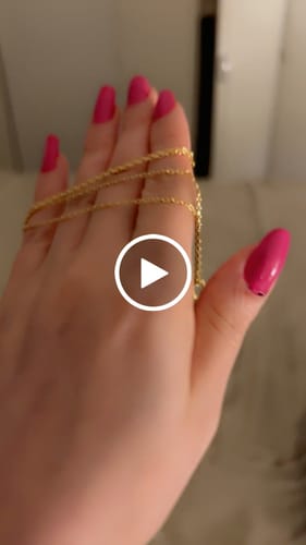 Customer video review of CLOVER NECKLACE GOLD ONYX