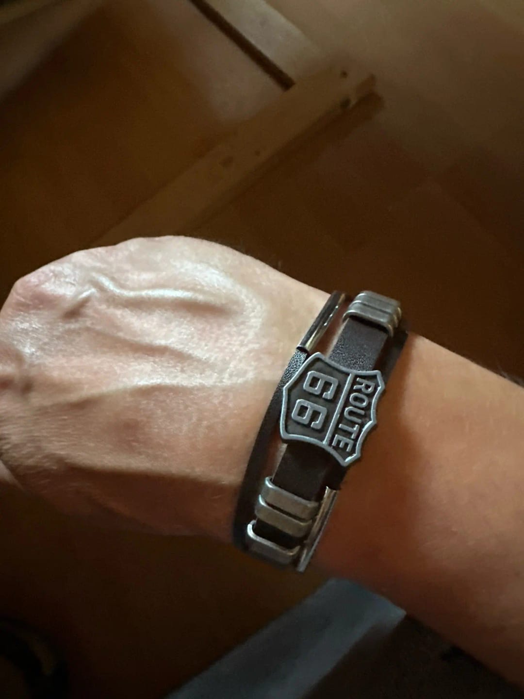Customer photo review of Bracelet Johnny Hallyday Route 66 - 2 modèles