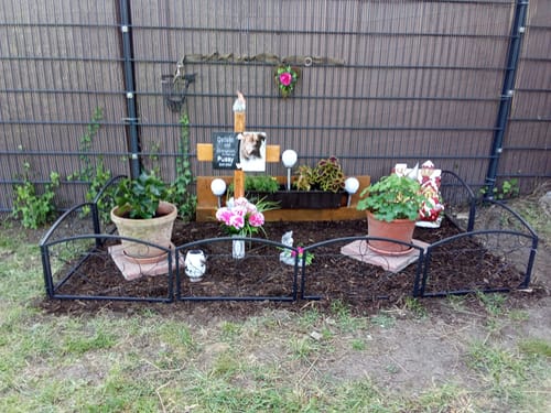 Customer photo review of Hunde Gedenktafel mit Foto & Spruch (UV- & Wetterfest)