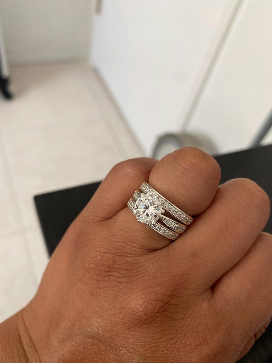 Customer photo review of Brilliant 2 CT Moissanite Ring Set